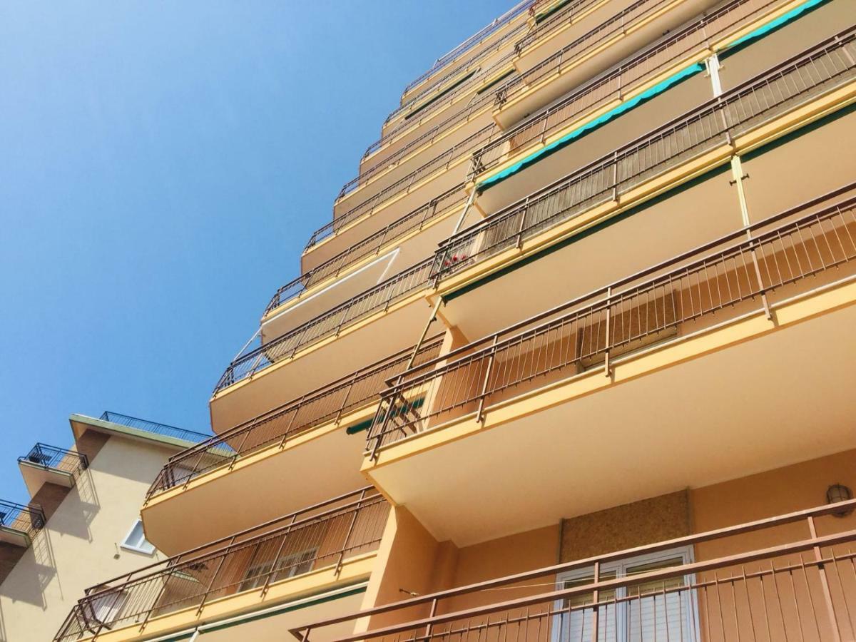 Ferienwohnung Olimpia Taggia Exterior foto